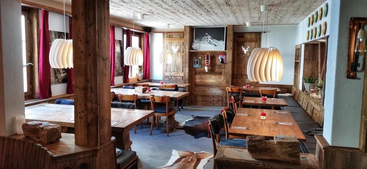 Hotel Bergidyll Andermatt Luaran gambar